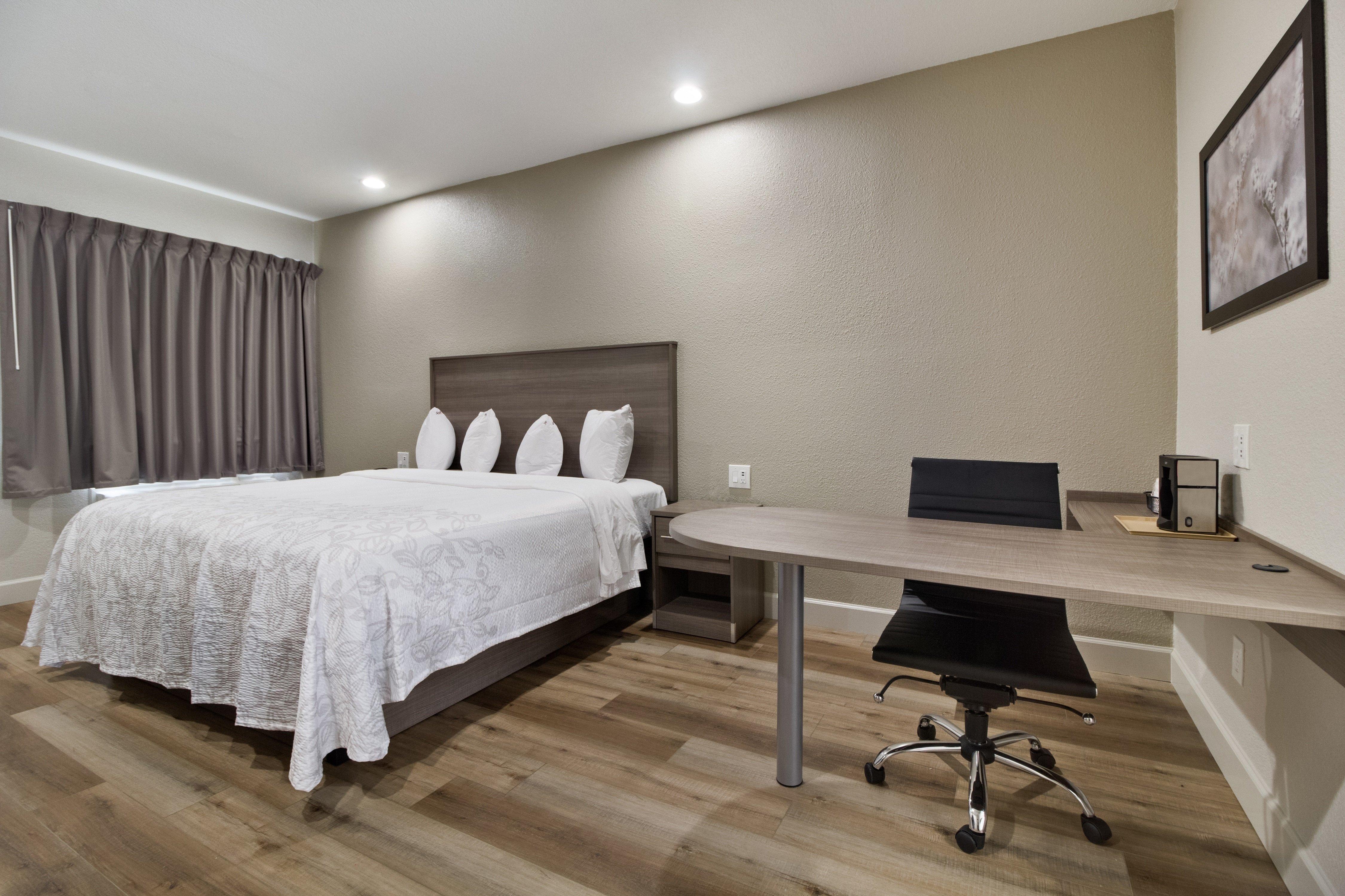 Red Roof Inn Plus + Galveston - Beachfront Dış mekan fotoğraf