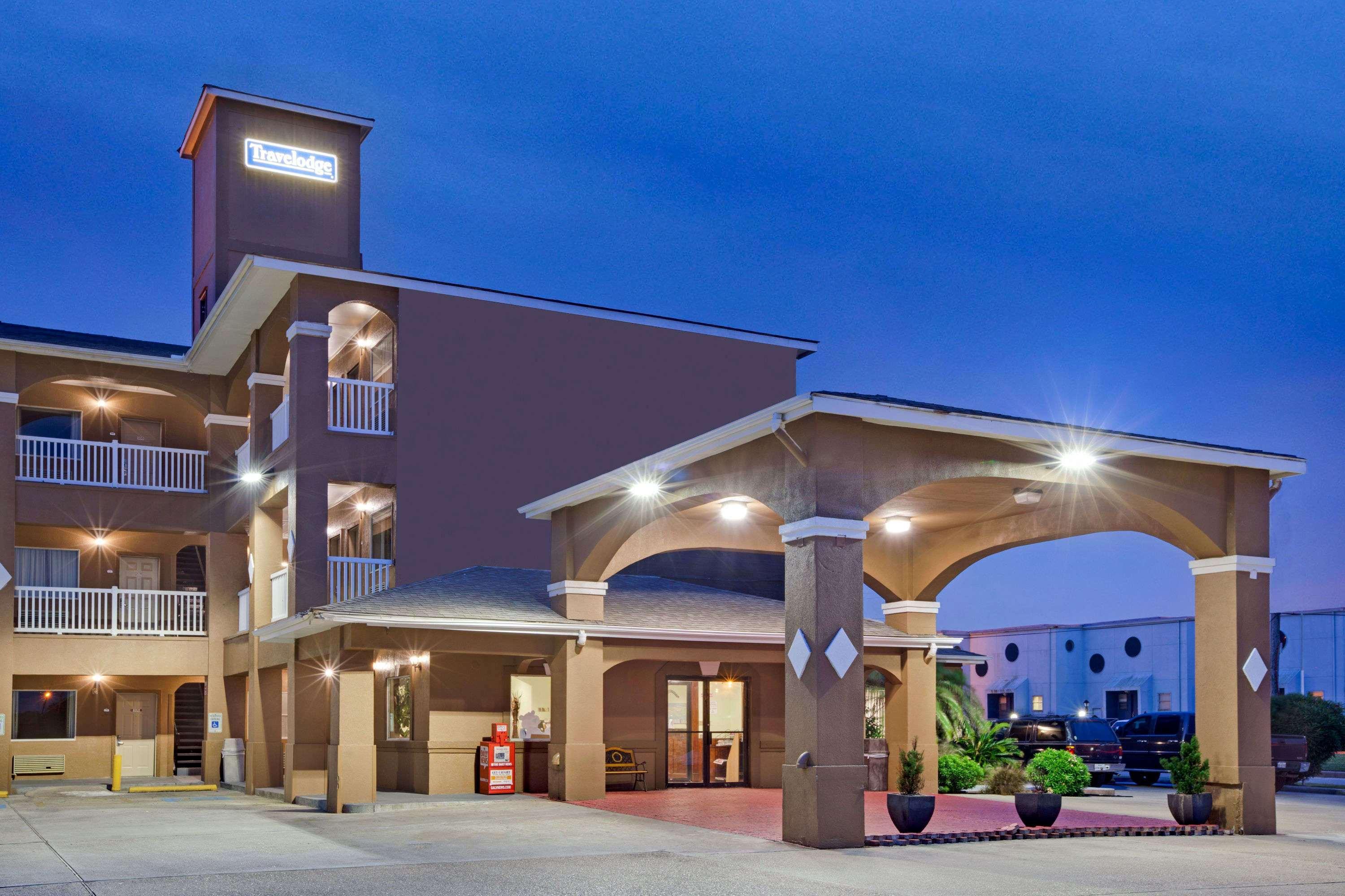 Red Roof Inn Plus + Galveston - Beachfront Dış mekan fotoğraf