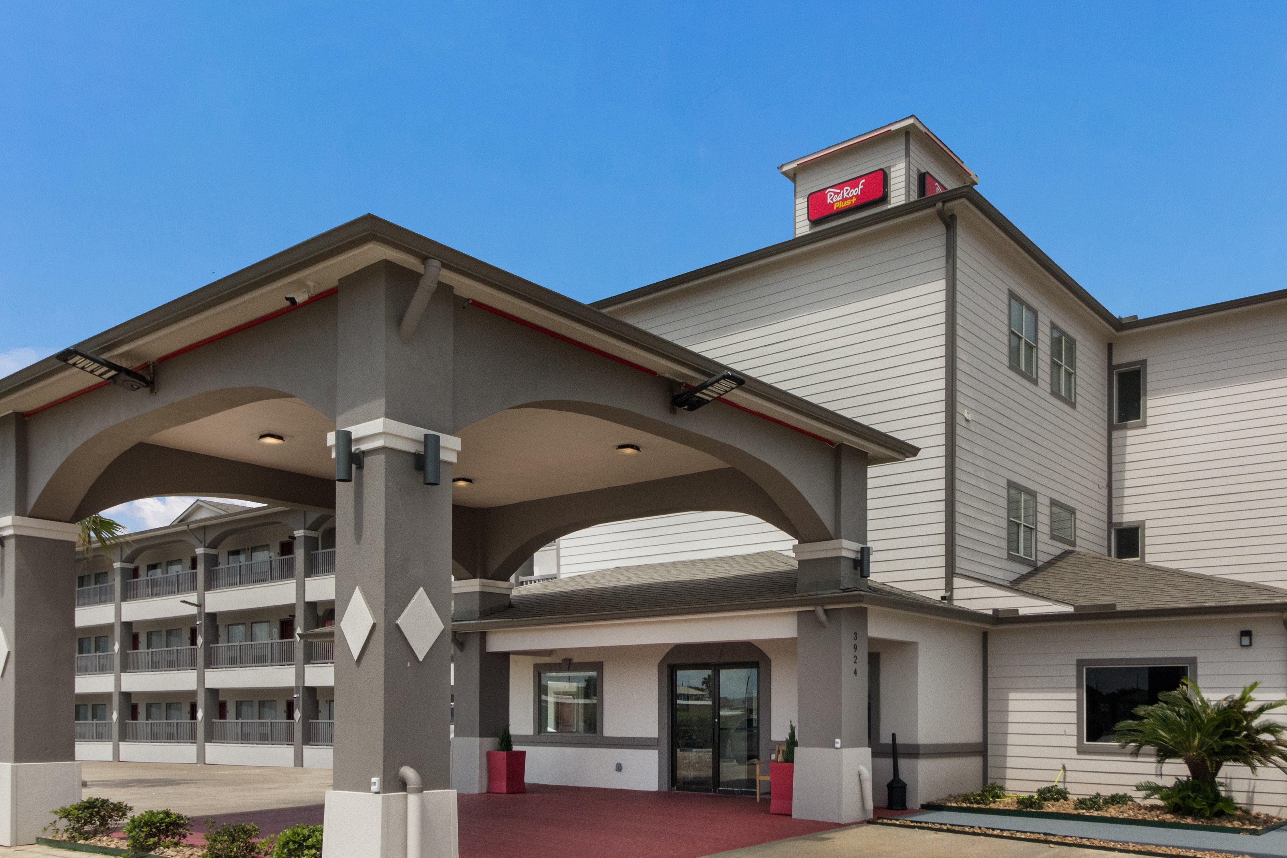 Red Roof Inn Plus + Galveston - Beachfront Dış mekan fotoğraf